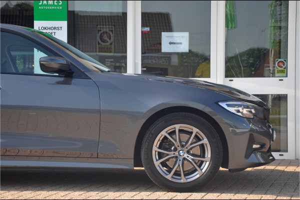 BMW 3-serie 320i Business Edition Plus | Adaptive Cruise | 44.000 km!