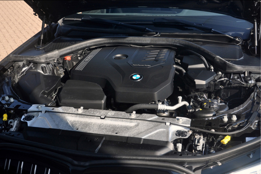 BMW 3-serie 320i Business Edition Plus | Adaptive Cruise | 44.000 km!