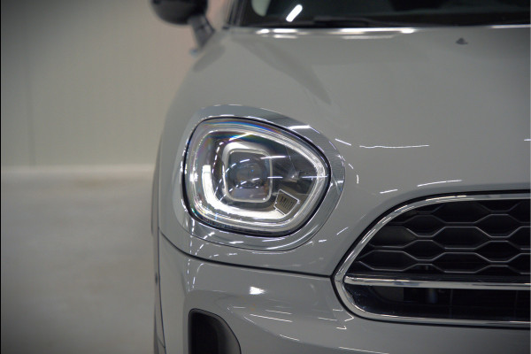 MINI Countryman 1.5 Cooper S E ALL4 Chili | Panoramadak | Stoelverwarming | Stuurverwarming | Head-Up Display | Camera | Apple Carplay | Keyless | Cruise Control | Navigatie | SOH 90%