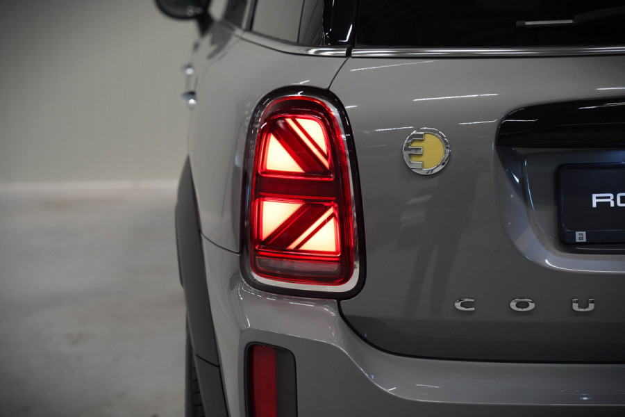 MINI Countryman 1.5 Cooper S E ALL4 Chili | Panoramadak | Stoelverwarming | Stuurverwarming | Head-Up Display | Camera | Apple Carplay | Keyless | Cruise Control | Navigatie | SOH 90%