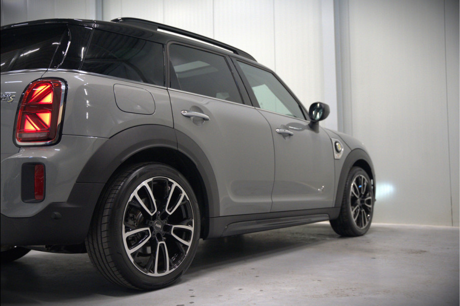 MINI Countryman 1.5 Cooper S E ALL4 Chili | Panoramadak | Stoelverwarming | Stuurverwarming | Head-Up Display | Camera | Apple Carplay | Keyless | Cruise Control | Navigatie | SOH 90%