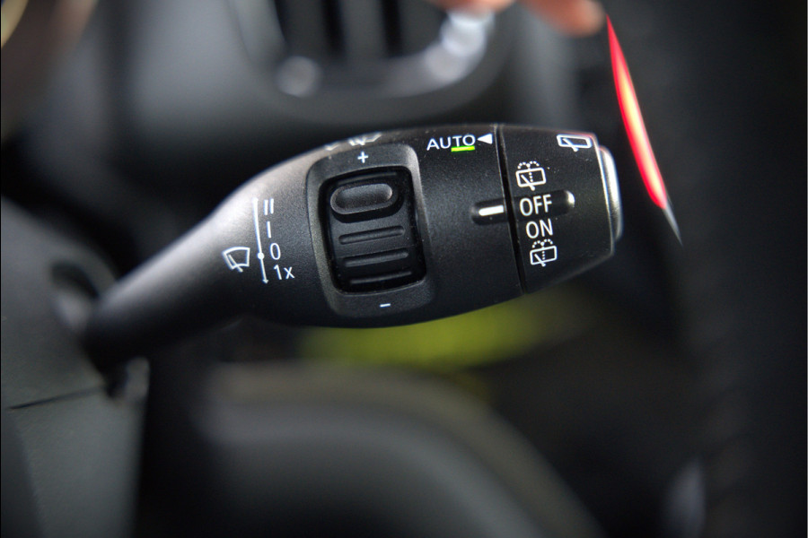 MINI Countryman 1.5 Cooper S E ALL4 Chili | Panoramadak | Stoelverwarming | Stuurverwarming | Head-Up Display | Camera | Apple Carplay | Keyless | Cruise Control | Navigatie | SOH 90%