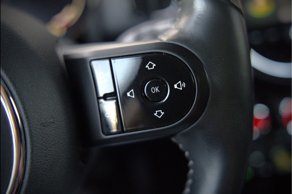 MINI Countryman 1.5 Cooper S E ALL4 Chili | Panoramadak | Stoelverwarming | Stuurverwarming | Head-Up Display | Camera | Apple Carplay | Keyless | Cruise Control | Navigatie | SOH 90%