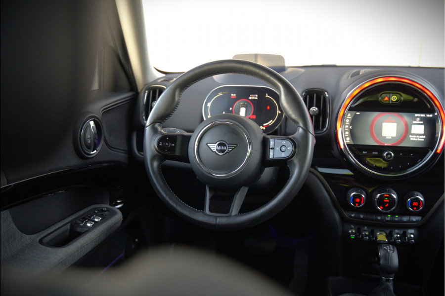 MINI Countryman 1.5 Cooper S E ALL4 Chili | Panoramadak | Stoelverwarming | Stuurverwarming | Head-Up Display | Camera | Apple Carplay | Keyless | Cruise Control | Navigatie | SOH 90%