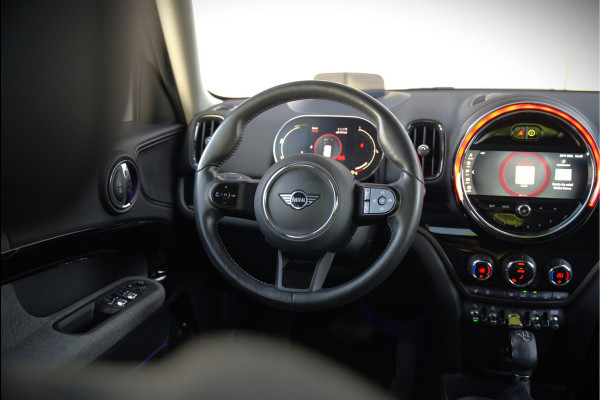 MINI Countryman 1.5 Cooper S E ALL4 Chili | Panoramadak | Stoelverwarming | Stuurverwarming | Head-Up Display | Camera | Apple Carplay | Keyless | Cruise Control | Navigatie | SOH 90%