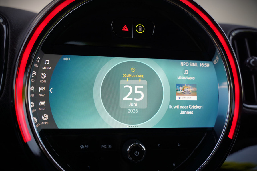 MINI Countryman 1.5 Cooper S E ALL4 Chili | Panoramadak | Stoelverwarming | Stuurverwarming | Head-Up Display | Camera | Apple Carplay | Keyless | Cruise Control | Navigatie | SOH 90%