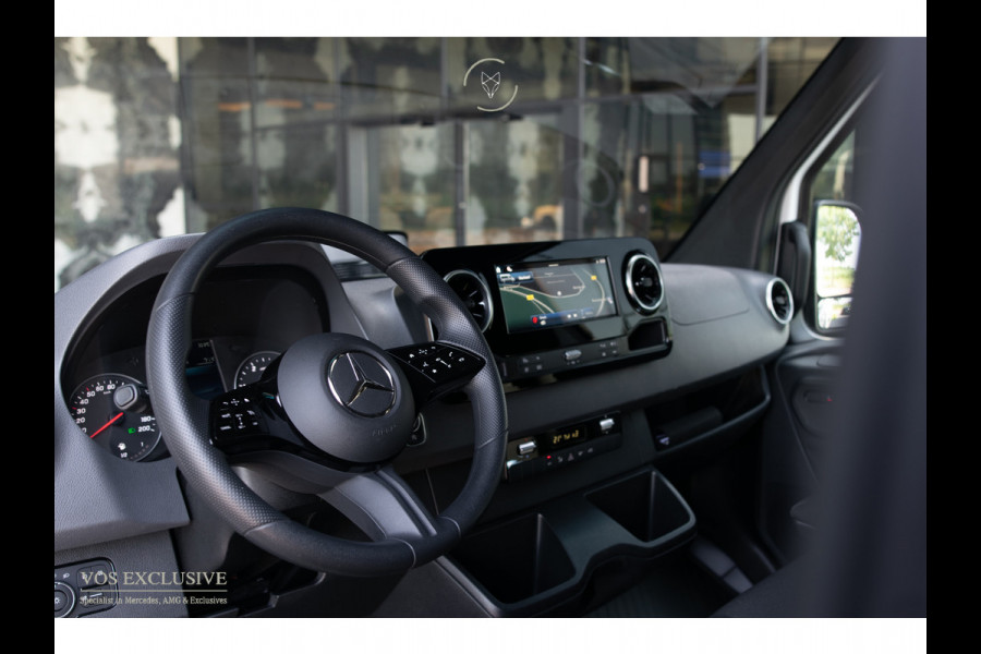 Mercedes-Benz Sprinter 317 CDI L2H2 Facelift|Pro|LED-verlichting|Cruise|MBUX|Camera|Betimmering|Verw-stoelen|New Service