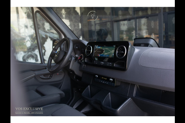 Mercedes-Benz Sprinter 317 CDI L2H2 Facelift|Pro|LED-verlichting|Cruise|MBUX|Camera|Betimmering|Verw-stoelen|New Service