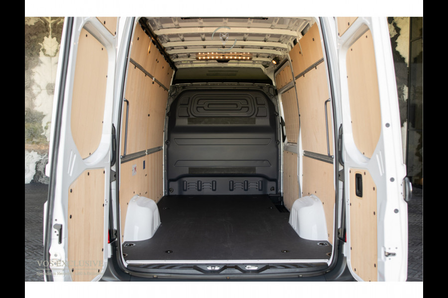 Mercedes-Benz Sprinter 317 CDI L2H2 Facelift|Pro|LED-verlichting|Cruise|MBUX|Camera|Betimmering|Verw-stoelen|New Service