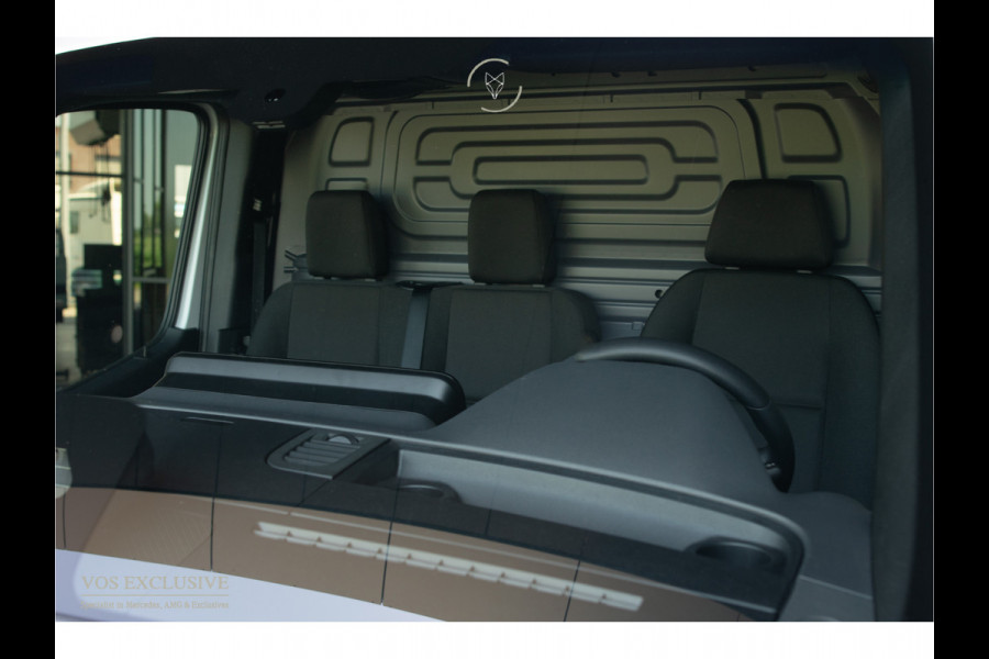 Mercedes-Benz Sprinter 317 CDI L2H2 Facelift|Pro|LED-verlichting|Cruise|MBUX|Camera|Betimmering|Verw-stoelen|New Service