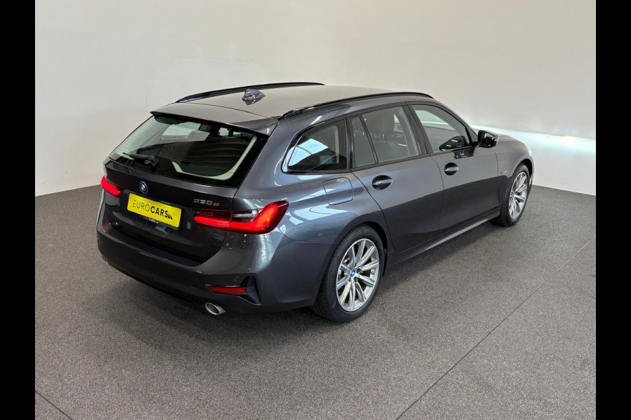 BMW 3 Serie Touring 330e Sportline Automaat 292pk Airco Navi Carplay PDC VA Adaptive Cruise Control Stoel/Stuurwielverwarming Full LED BMW HiFi