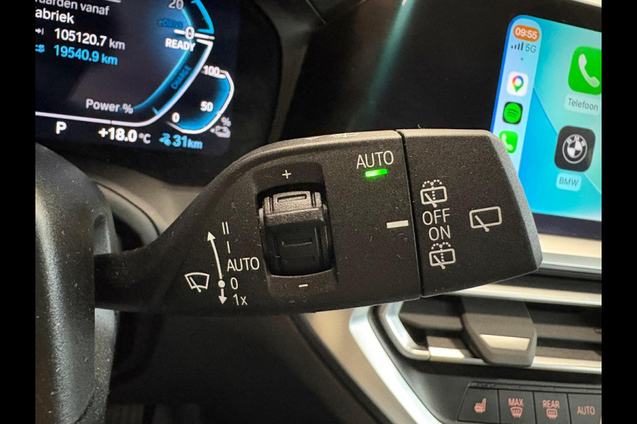BMW 3 Serie Touring 330e Sportline Automaat 292pk Airco Navi Carplay PDC VA Adaptive Cruise Control Stoel/Stuurwielverwarming Full LED BMW HiFi