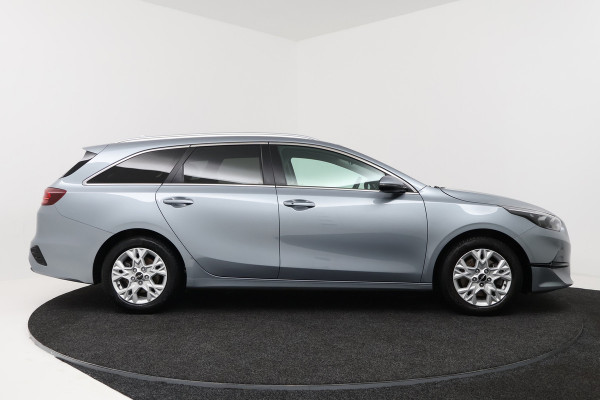 Kia Ceed Sportswagon 1.0 T-GDi DynamicPlusLine (TREKHAAK AFNEEMBAAR, STOEL-/STUURVERWARMING, CAMERA, ADAPTIVE CRUISE, CARPLAY)