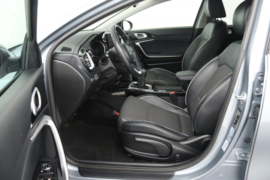 Kia Ceed Sportswagon 1.0 T-GDi DynamicPlusLine (TREKHAAK AFNEEMBAAR, STOEL-/STUURVERWARMING, CAMERA, ADAPTIVE CRUISE, CARPLAY)