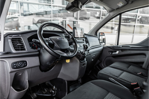 Ford Transit Custom 300 2.0 TDCI L2H1 | Raptor Edition | CarPlay | Camera | Trekhaak | PDC V+A | Nieuwe APK | Stoelverwarming | PDC V+A