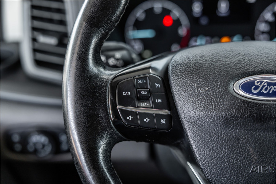 Ford Transit Custom 300 2.0 TDCI L2H1 | Raptor Edition | CarPlay | Camera | Trekhaak | PDC V+A | Nieuwe APK | Stoelverwarming | PDC V+A