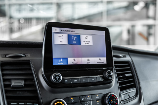 Ford Transit Custom 300 2.0 TDCI L2H1 | Raptor Edition | CarPlay | Camera | Trekhaak | PDC V+A | Nieuwe APK | Stoelverwarming | PDC V+A