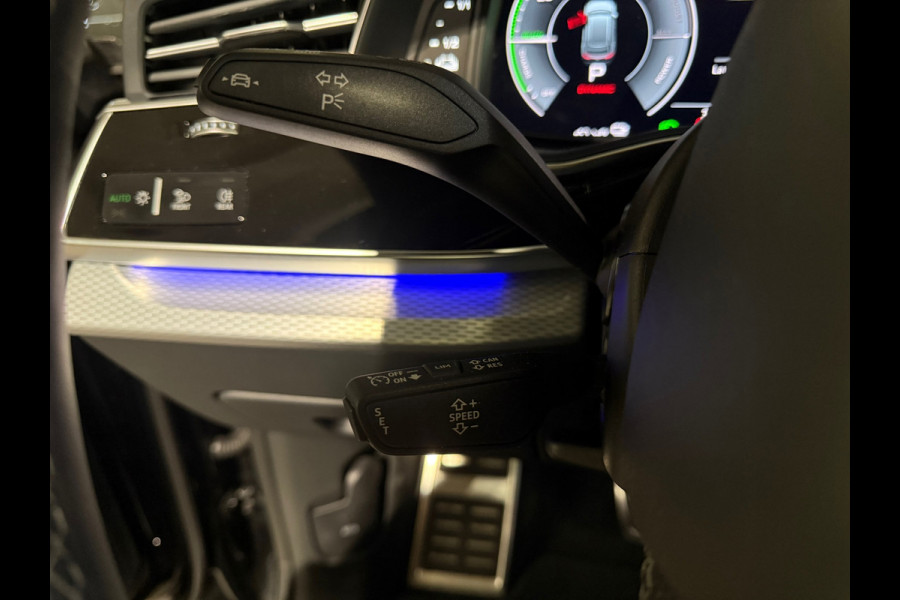 Audi Q8 60 TFSI e quattro S Line Comp Pano|RS Seat|HuD|Trekhaak