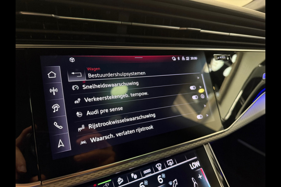 Audi Q8 60 TFSI e quattro S Line Comp Pano|RS Seat|HuD|Trekhaak