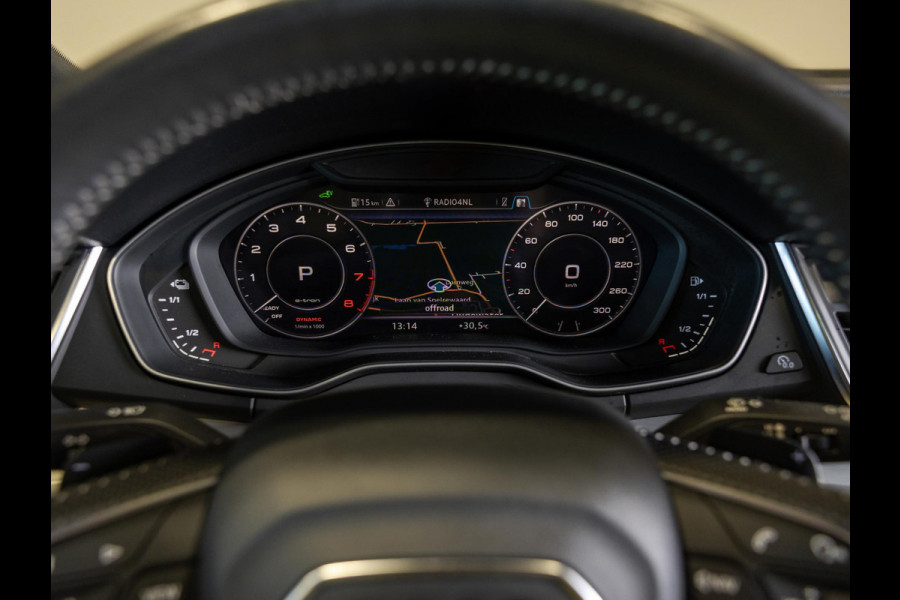 Audi Q5 55 TFSI e quattro Competition SoH 100% 367pk / Panorama dak / Adaptieve cruise control / Stoelverwarming / Dodehoekdetectie / Achtertuitrijcamera / Apple carplay /