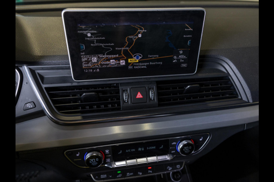 Audi Q5 55 TFSI e quattro Competition SoH 100% 367pk / Panorama dak / Adaptieve cruise control / Stoelverwarming / Dodehoekdetectie / Achtertuitrijcamera / Apple carplay /