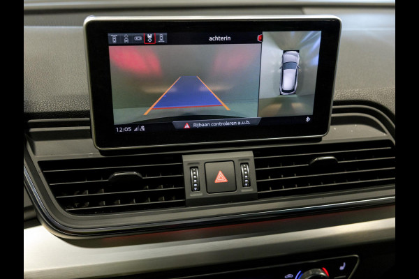 Audi Q5 55 TFSI e quattro Competition SoH 100% 367pk / Panorama dak / Adaptieve cruise control / Stoelverwarming / Dodehoekdetectie / Achtertuitrijcamera / Apple carplay /