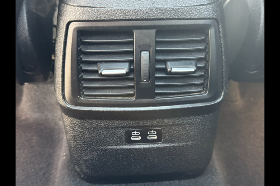 BMW 2 Serie Active Tourer 225xe iPerformance High Executive Camera Panodak Clima Stoelverw All-Season