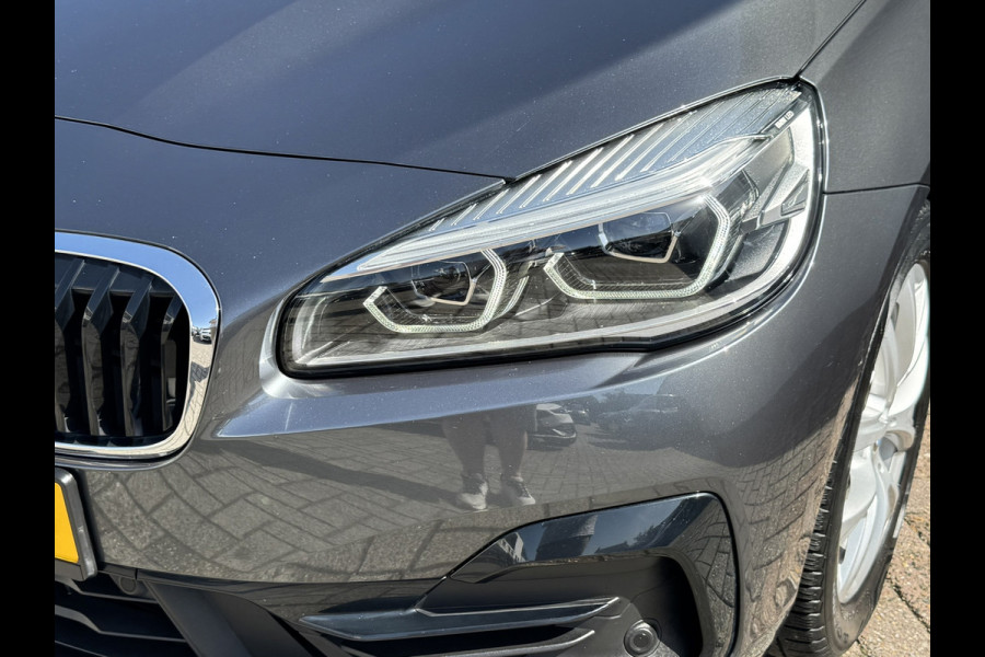 BMW 2 Serie Active Tourer 225xe iPerformance High Executive Camera Panodak Clima Stoelverw All-Season