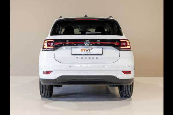 Volkswagen T-Cross 1.0 TSI Life 116pk / Navigatie / Stoelverwarming / Adaptieve cruise control / Apple carplay / Airco / Klimaatregeling /