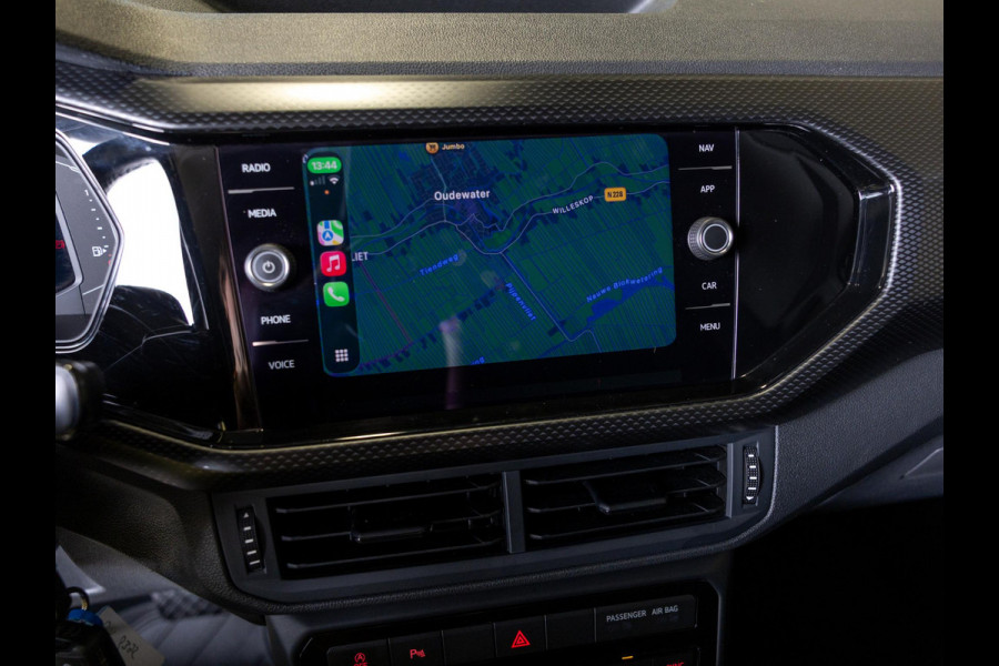 Volkswagen T-Cross 1.0 TSI Life 116pk / Navigatie / Stoelverwarming / Adaptieve cruise control / Apple carplay / Airco / Klimaatregeling /