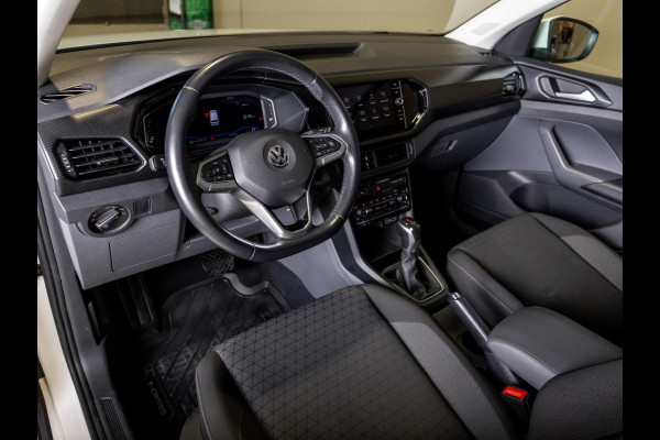 Volkswagen T-Cross 1.0 TSI Life 116pk / Navigatie / Stoelverwarming / Adaptieve cruise control / Apple carplay / Airco / Klimaatregeling /