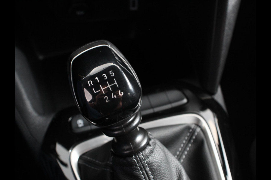 Opel Corsa 1.2 Turbo 100pk GS Nieuw model! Navigatie Apple Carplay/Android Auto Digitale Cockpit Airco Camera Parkeer sensoren V+A Cruise Control Lichtmetalen Velgen Dab