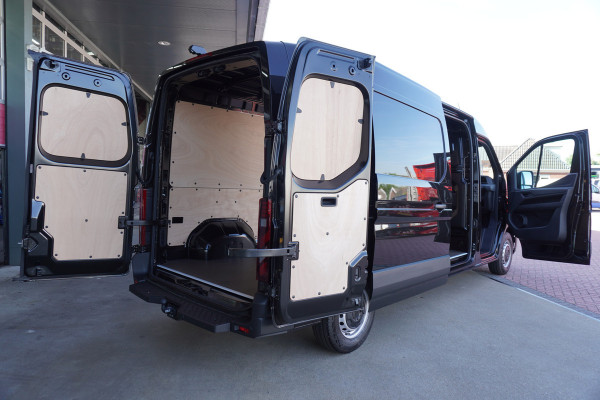 Renault Master E-Tech T35 L3H2 Advance long range 87 kWh 143PK Automaat nr. V082 | Climate | Navi | Camera | trekhaak 2.300KG