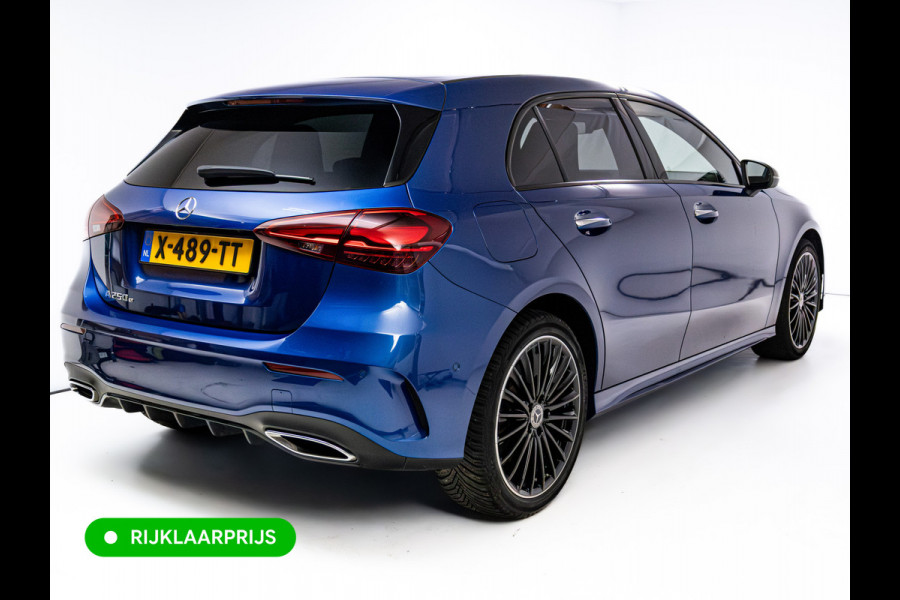 Mercedes-Benz A-Klasse 250 e AMG Line | Pano dak | Stoelverw. | Cruise | 19"all season | Sfeerverlichting | Climate control | Navigatie