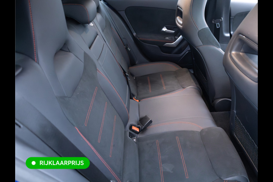 Mercedes-Benz A-Klasse 250 e AMG Line | Pano dak | Stoelverw. | Cruise | 19"all season | Sfeerverlichting | Climate control | Navigatie
