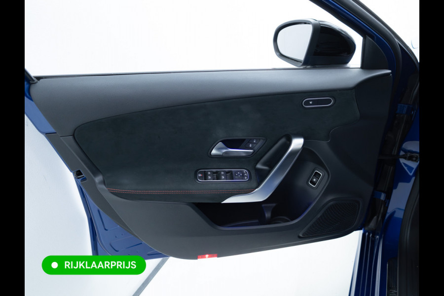 Mercedes-Benz A-Klasse 250 e AMG Line | Pano dak | Stoelverw. | Cruise | 19"all season | Sfeerverlichting | Climate control | Navigatie