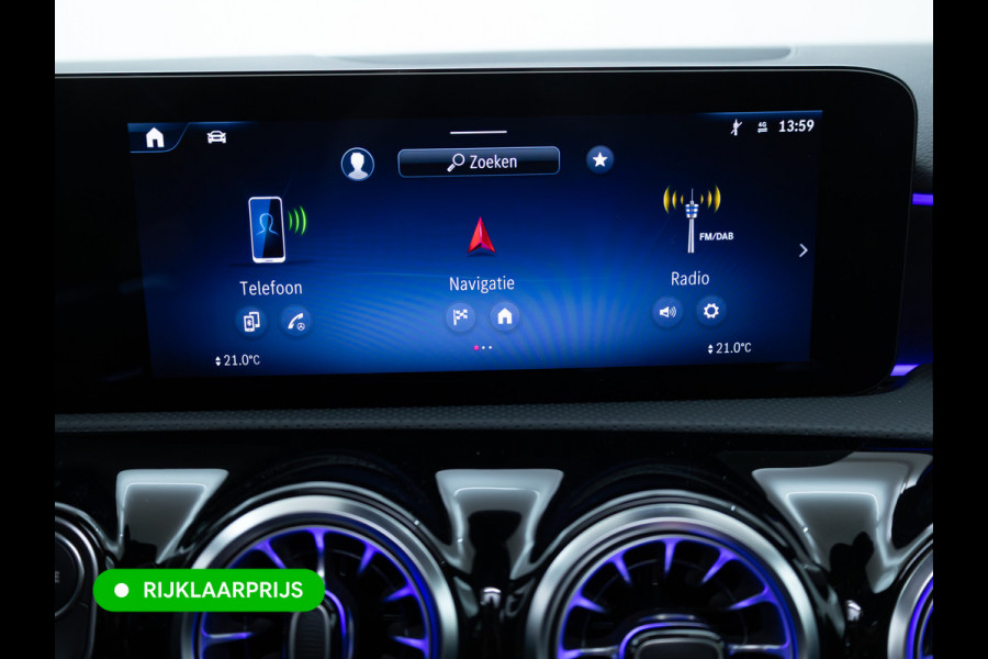 Mercedes-Benz A-Klasse 250 e AMG Line | Pano dak | Stoelverw. | Cruise | 19"all season | Sfeerverlichting | Climate control | Navigatie