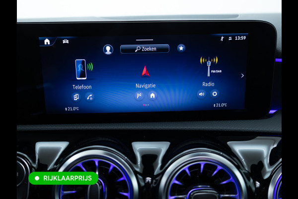 Mercedes-Benz A-Klasse 250 e AMG Line | Pano dak | Stoelverw. | Cruise | 19"all season | Sfeerverlichting | Climate control | Navigatie