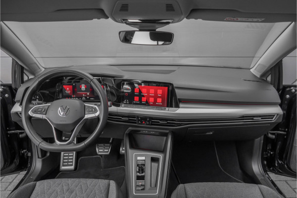 Volkswagen Golf 1.5 eTSI Move Style Pack ACC Camera 18"