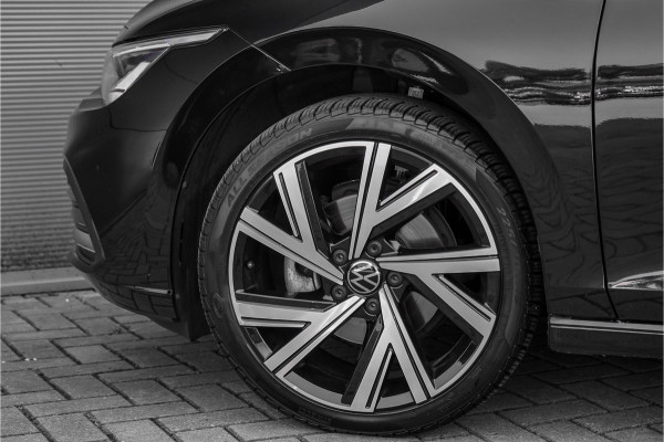 Volkswagen Golf 1.5 eTSI Move Style Pack ACC Camera 18"