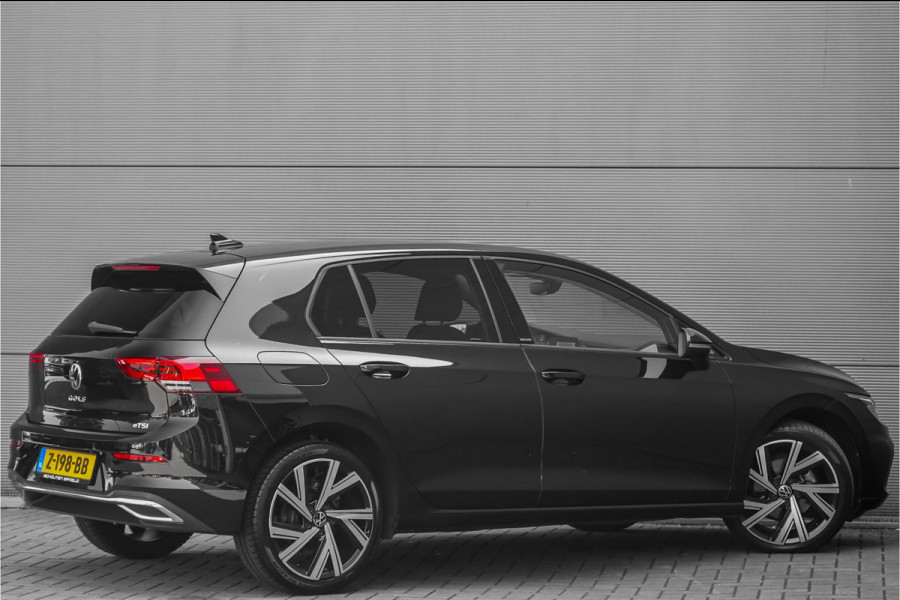 Volkswagen Golf 1.5 eTSI Move Style Pack ACC Camera 18"
