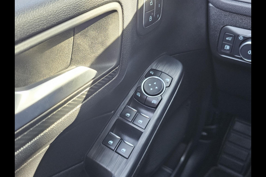 Ford Kuga 2.5 PHEV ST-Line X | Trekhaak | Winterpack | Orig. NL Auto | AGR-stoelen | Bang&Olufsen | Elektrische achterklep
