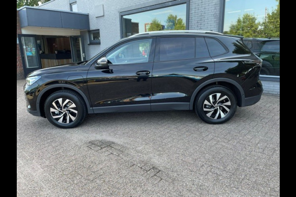 Volkswagen Tiguan NIEUW 1.5 eHybrid Life Edition SUPERDEAL! STOEL/STUUR VEWRW> 360 CAMERA