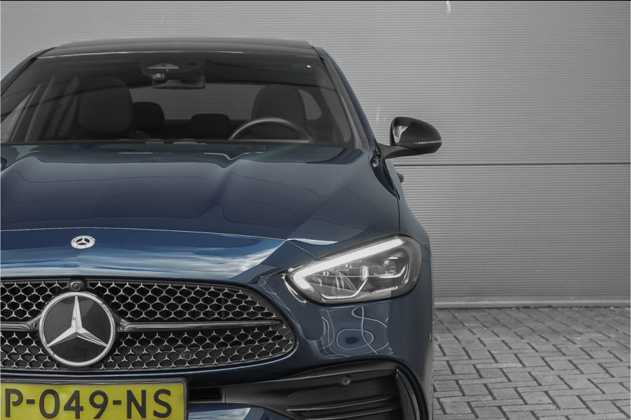 Mercedes-Benz C-Klasse 200 Launch Edition AMG Line Pano Trekhaak Camera Stoelverw