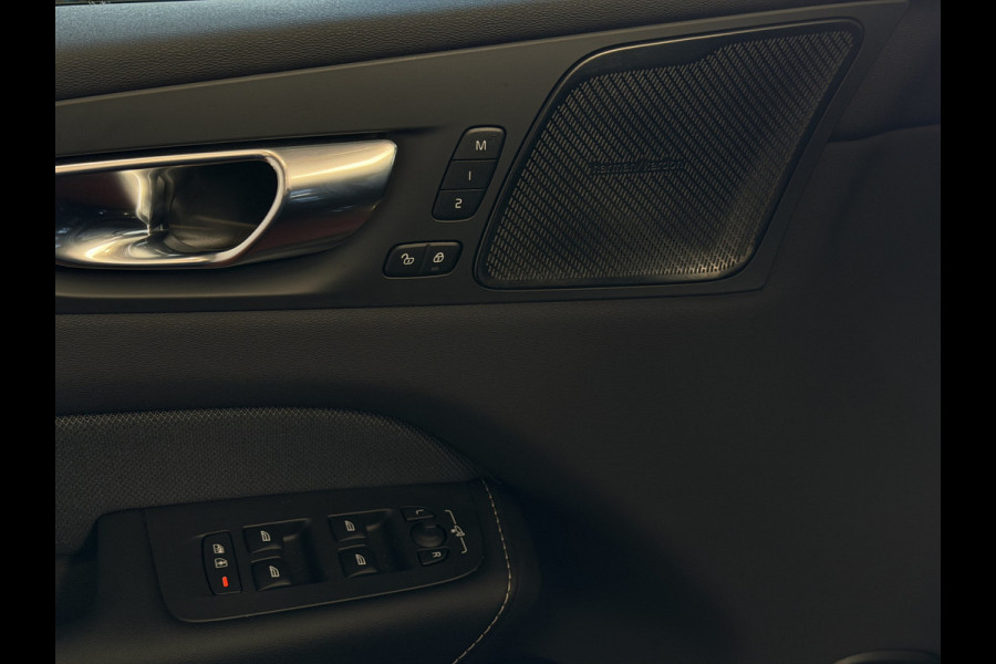 Volvo XC60 STERKSTE MOTOR 2.0 T8 456PK AWD ULTRA ! BLACK EDITION STOEL/STUUR.VER. 22''LMV PANO HEADUP HARMAN KARDON