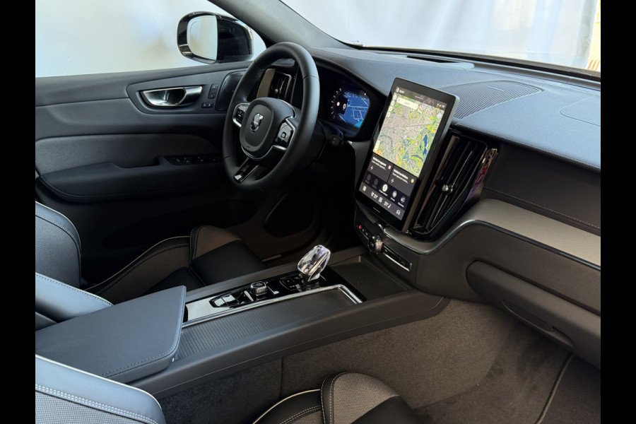 Volvo XC60 STERKSTE MOTOR 2.0 T8 456PK AWD ULTRA ! BLACK EDITION STOEL/STUUR.VER. 22''LMV PANO HEADUP HARMAN KARDON