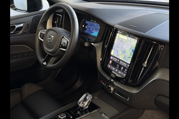 Volvo XC60 STERKSTE MOTOR 2.0 T8 456PK AWD ULTRA ! BLACK EDITION STOEL/STUUR.VER. 22''LMV PANO HEADUP HARMAN KARDON