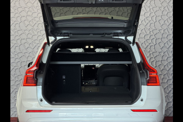 Volvo XC60 STERKSTE MOTOR 2.0 T8 456PK AWD ULTRA ! BLACK EDITION STOEL/STUUR.VER. 22''LMV PANO HEADUP HARMAN KARDON