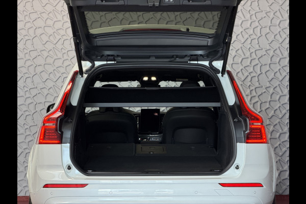 Volvo XC60 STERKSTE MOTOR 2.0 T8 456PK AWD ULTRA ! BLACK EDITION STOEL/STUUR.VER. 22''LMV PANO HEADUP HARMAN KARDON