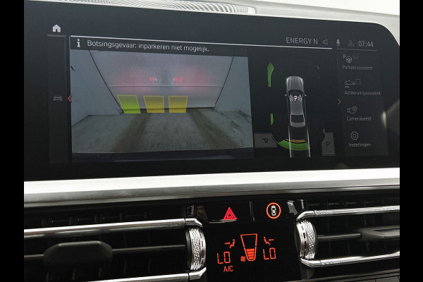 BMW 3-serie 320i High Executive M-pakket Performance(Dealer OndH, Camera, Carplay, StoelV, Navi Prof, Etc)